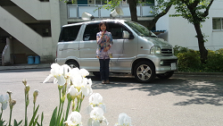 宣伝中の山崎たい子区議