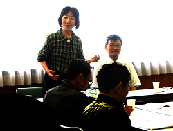 都区政報告懇談会　そねはじめ都議と山崎たい子区議