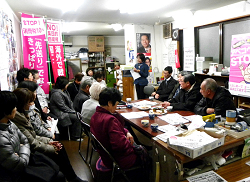 事務所にて「報告会」