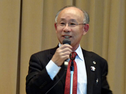 宇都宮けんじさん