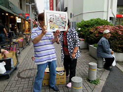 北9条の会の皆さんが、9の日行動