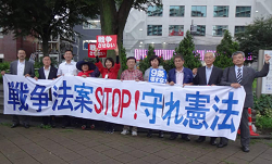 とめよう！戦争法案、北区民集会に参加の日本共産党北区議員団とそねはじめ都議