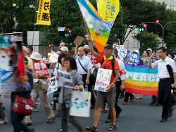 戦争法案強行採決に反対する国会前緊急抗議行動・デモ行進