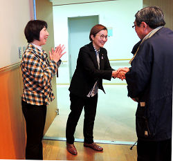 2016年12月5日国政、都・区政報告会　山崎たい子区議・池内さおり衆院議員