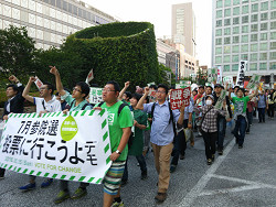 「若者憲法集会」後の「選挙に行こうよデモ」