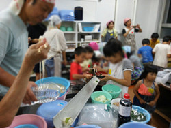 「流し素麺」