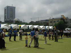 北区防災運動会　町会、自治会の皆様もテント設営