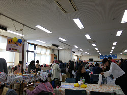 あすか祭　バザー風景