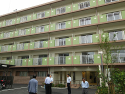 区営シルバーピア