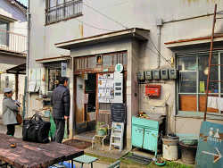 裏のアパートもリノベーション