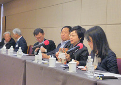 上海人民政府外事外交室との交換会 