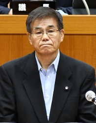 本会議代表質問をする福島議員