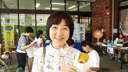 あすなろ祭り に参加した山崎たい子区議
