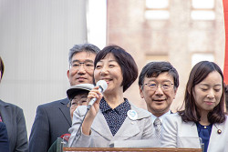 9名の区議団勢ぞろいで、街頭から訴え