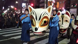 王子稲荷狐の行列で年越し 