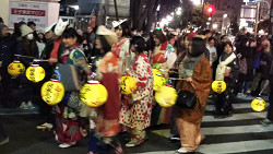 王子稲荷狐の行列で年越し 