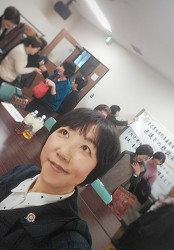 「男女共同参画推進ネットワーク」懇談会 　会場にて山崎たい子区議