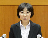 2017年６月１３日北区議会だい２定例会でだ一票質問をする山崎たい子区議
